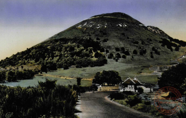 LE PUY-DE-DOME - Vue du Péage (alt 1465m)