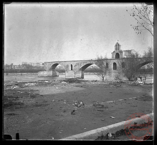 Avignon en novembre 1902 - Le Pont