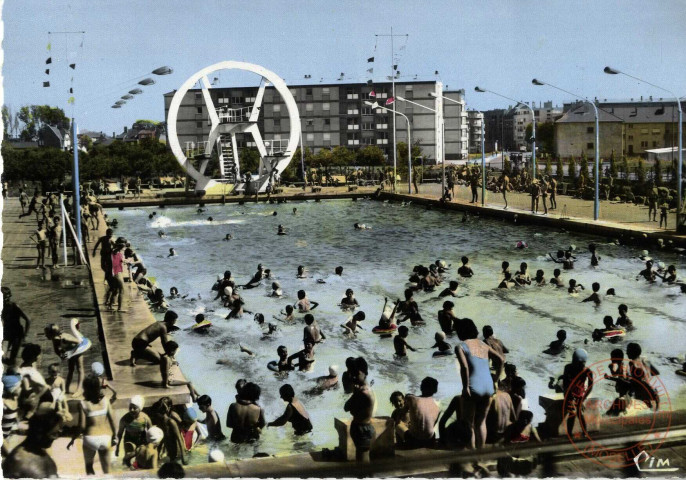 Thionville (Moselle) - La Piscine