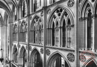 Bayeux - Cathédrale Notre-Dame - Le Chœur - Vue sur le Triforium (1230-1240)