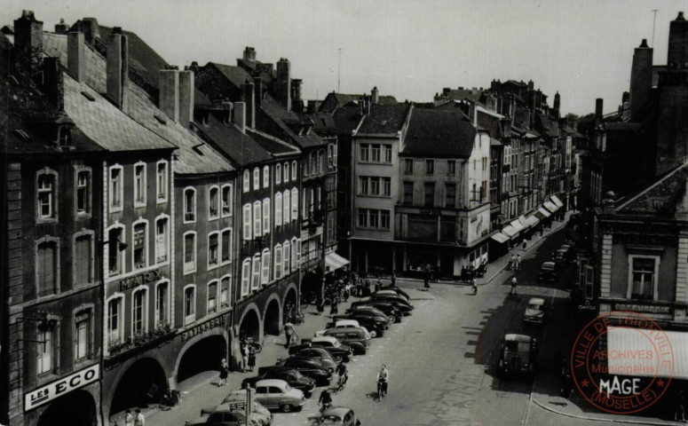 Thionville (Moselle) - Place du Marché Rue de Luxembourg