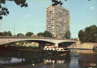 Thionville (Moselle) - Le pont des Alliés et "l'Européen"