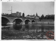 L'entrée de Thionville depuis la rive droite de la Moselle.