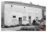 Ferme située à Halling (commune de Puttelange-lès-Thionville). Lieu exact non identifié