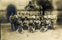 [Groupe de Soldats d'Infanterie, le 8 juin 1923, Caserne Tricornot]