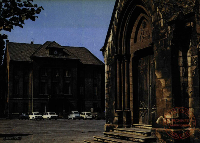 Herserange (Meurthe-et-Moselle) - Place de la Mairie