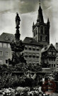 Trier.Petrus-Marktbrunnen und St.Gangolph.