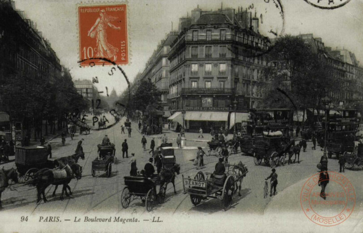 PARIS- Le Boulevard Magenta