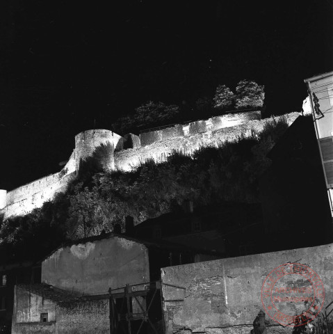 Le château de Sierck-lès-Bains de nuit