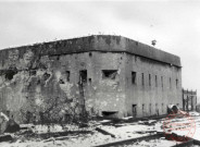 Le blockhaus sud, près de la gare, pris par le 8e Bataillon du 377e RI de la 95e DI