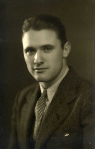 [Photographie de jeunes hommes]