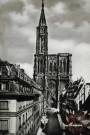 Strasbourg : La cathédrale (1876-1439) et la rue Mercière