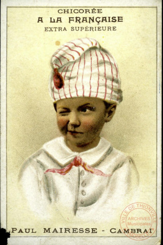 Enfant: clin d'œil.