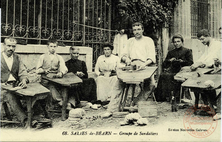 SALIES-de-BEARN - Groupe de Sandaliers