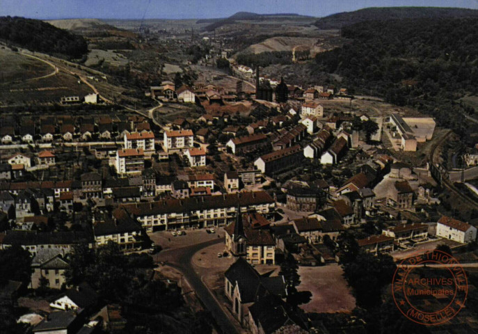 Ottange (Moselle) - La vue générale et, à l'arrière plan, le Grand Duché de Luxembourg.