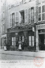 Restaurateur Stéphane Willie-Krémer, 25 rue de Luxembourg vers 1900.