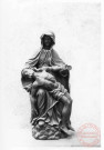 Statue de la Vierge de Pitié située à l'église paroissiale Saint-Rémy de Puttelange-lès-Thionville