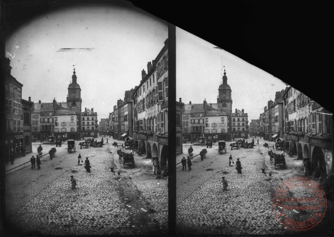 [Stéréoscopie - La place du Marché et le Beffroi vers 1900]