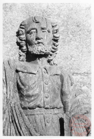 Statue de Saint-Pierre située à la chapelle Saint-Pierre de Semming (commune de Rodemack)