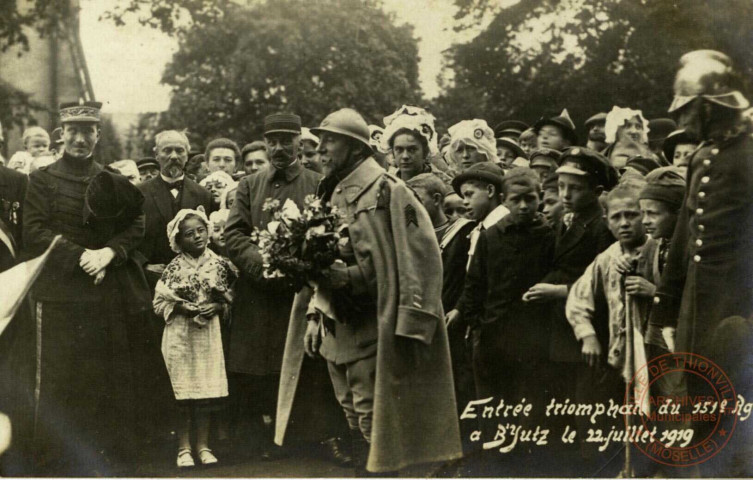 Entrée triomphale du 151e Rgt à Basse-Yutz le 22 juillet 1919