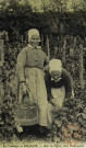 Les Vendanges en Sologne.- Dans les vignes, deux Vendangeuses