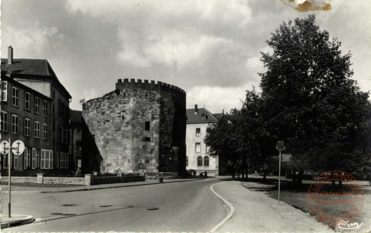 Thionville (Moselle) - La Tour aux Puces