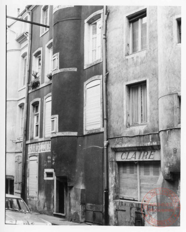 7 et 9 rue de la Tour, façade XVIIIe, tourelle XVIe - Thionville