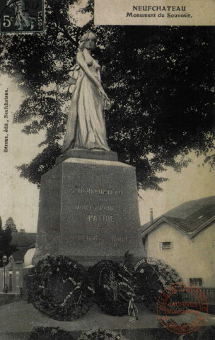 NEUFCHATEAU : Monument du Souvenir