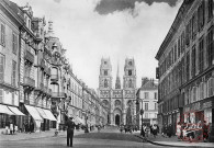 Orléans - La rue Jeanne-d'Arc et la Cathédrale