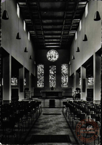 Thionville (Moselle) : Intérieur de l'Eglise Notre-Dame de l'Assomption (M. Schott, architecte)