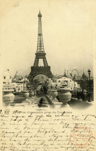 Vue d'Ensemble prise du Trocadéro.