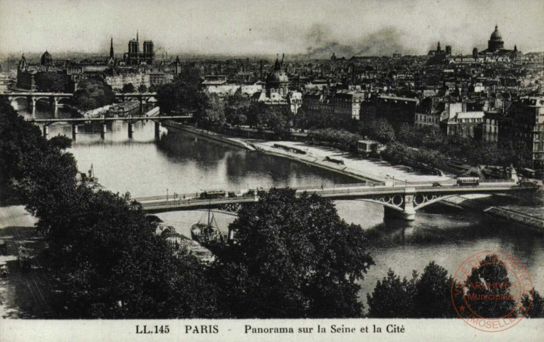 PARIS - Panorama sur la Seine et la Cité