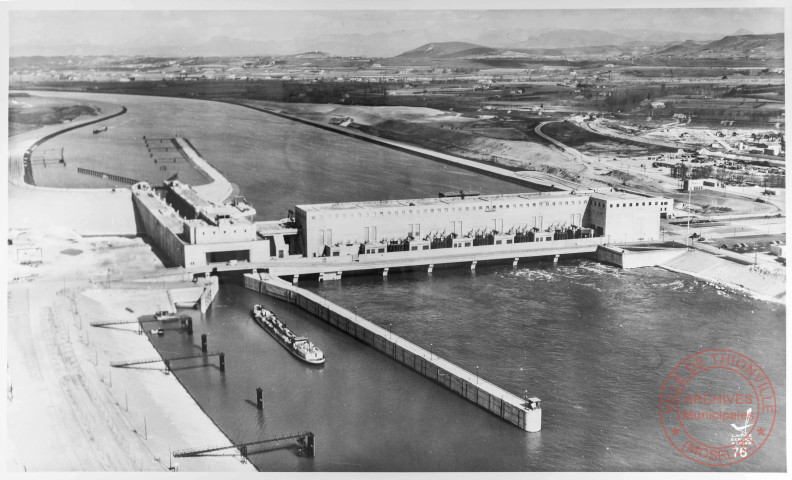 76. Industrie - Le barrage de Montélimar