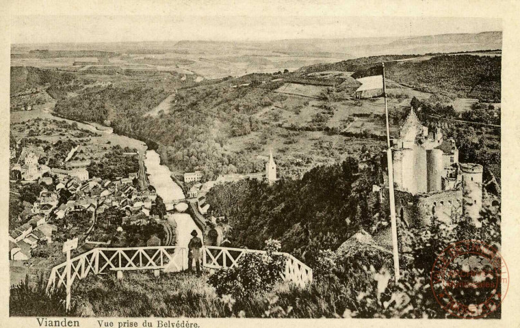 VIANDEN. Vue prise du Belvédère.