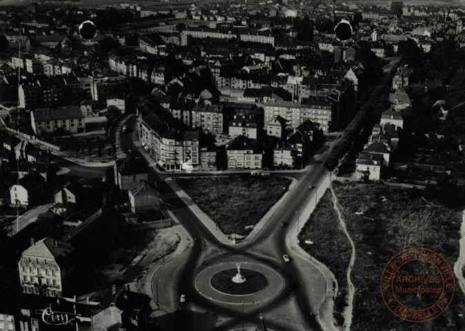 Thionville (Moselle) - Le Rond-Point Merlin - Vue aérienne.