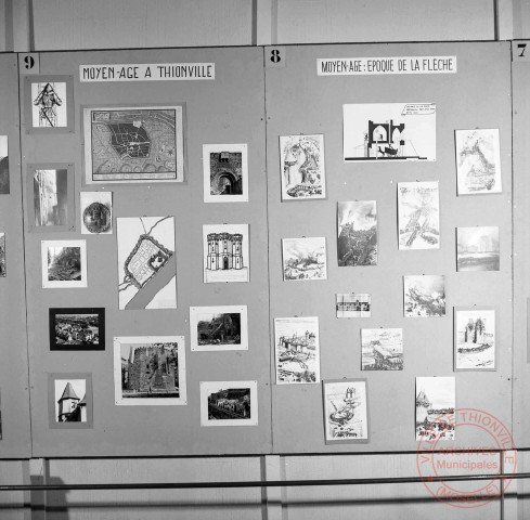 Exposition sur les fortifications à Thionville en 1970 par Georges Martig - Panneaux sur le Moyen-Âge à Thionville et l'époque de la flèche