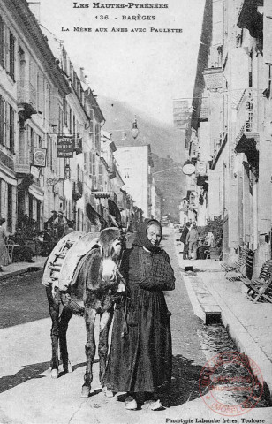 Cartes d'Autrefois (1890-1920) - France pittoresque - Les Hautes-Pyrénées - Barèges - La Mère aux Anes avec Paulette