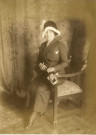 [Photographie d'une femme en 1912]