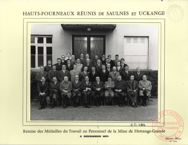 Hauts-fourneaux réunis de Saulnes et Uckange. Remise des médailles du travail au personnel de la mine de Hettange-Grande. 2 décembre 1971.