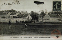 Coeuilly (S.) - Le 'Clément-Bayard' évoluant au-dessus du Hameau