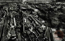 Hayange (Moselle) - Vue générale aérienne. Usine du Patural et la Sollac.