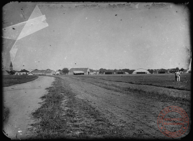 [Le terrain d'aviation de Basse-Yutz]