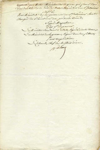 Extrait des minutes de la secrétairerie d'état du ministère de la Guerre concernant la cession du bâtiment des Augustins pour l'établissement d'un collège et l'autorisation de construire un manège couvert.