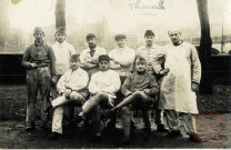 [Infirmiers de l'armée française, à Thionville, en 1926]