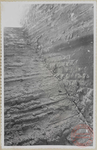 Cheminée de soufflage du convertisseur n°1. Partie inclinée disjointe