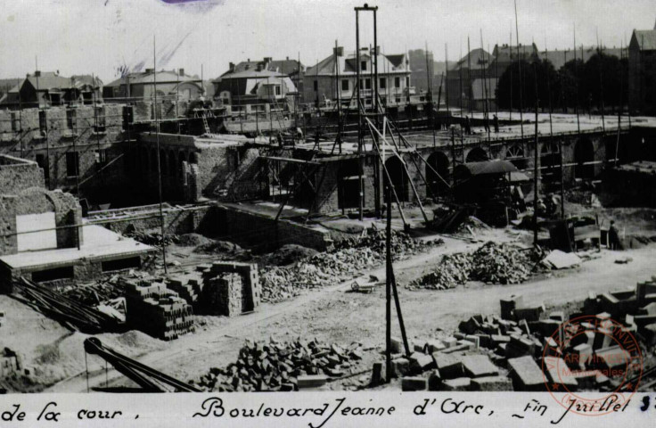 Thionville [Bénédiction de la 1ère pierre de Notre-Dame de la Providence par Msg Pelt]