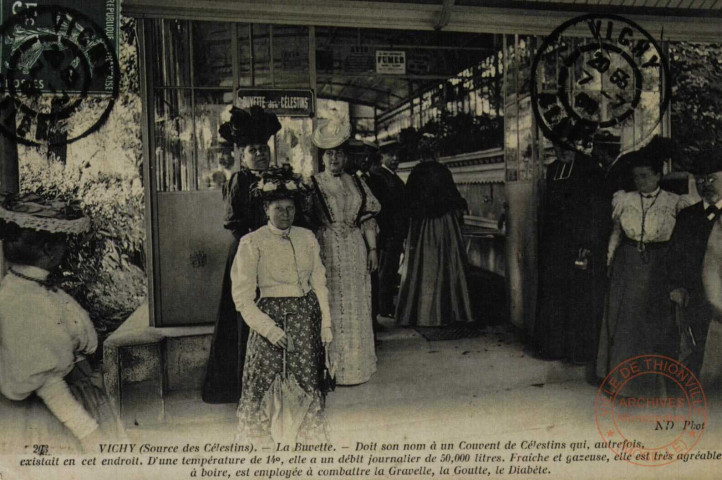 Vichy (Source des Célestins).- La Buvette. - Doit son nom à un couvent de Célestins qui, autrefois, existait en cet endroit. D'une température de 14°, elle a un débit journalier de 50,000 litres. Fraîche et gazeuse, elle est très agréable à boire, est employée à combattre la Gravelle, la Goutte, le Diabète.