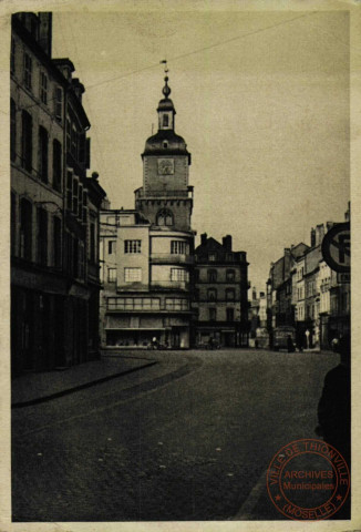 Thionville : Diedenhofen : Am Marktplatz : Stadttarm