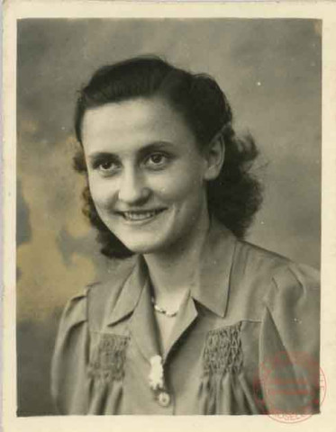 Photo d'identité d'une femme