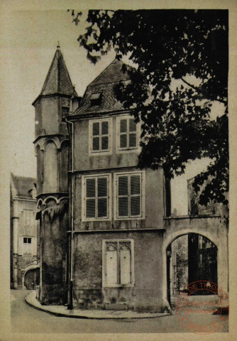 Thionville : Cour du Château